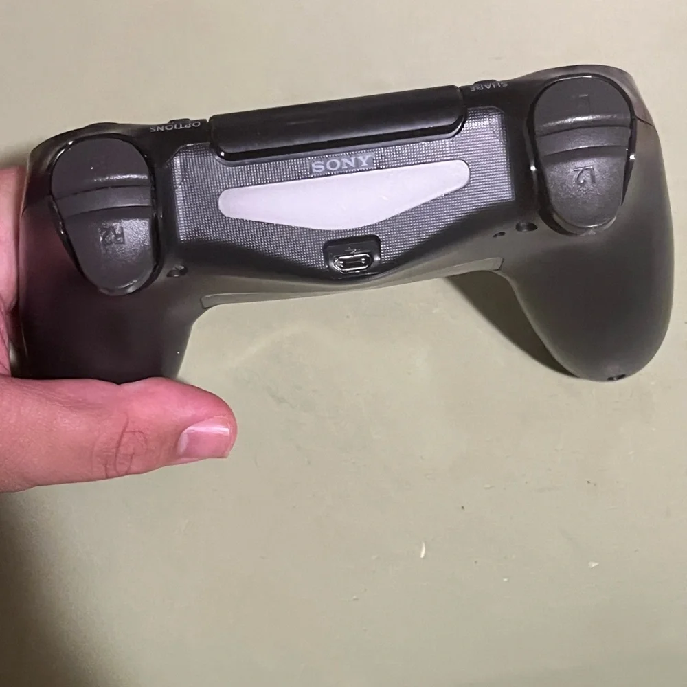 PlayStation controller - Picture 3 of 3